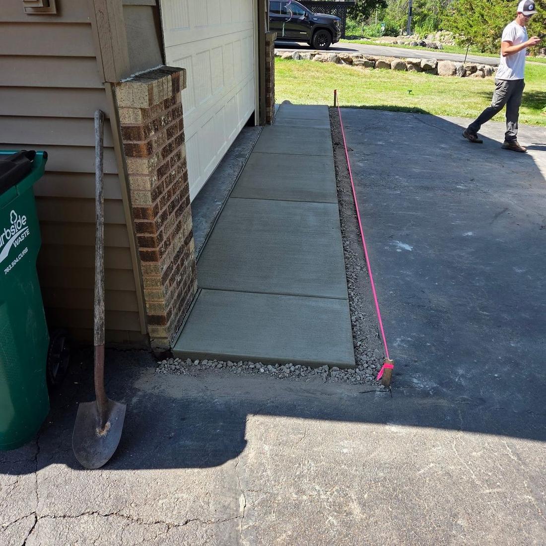 Garage apron transition pour in Shakopee